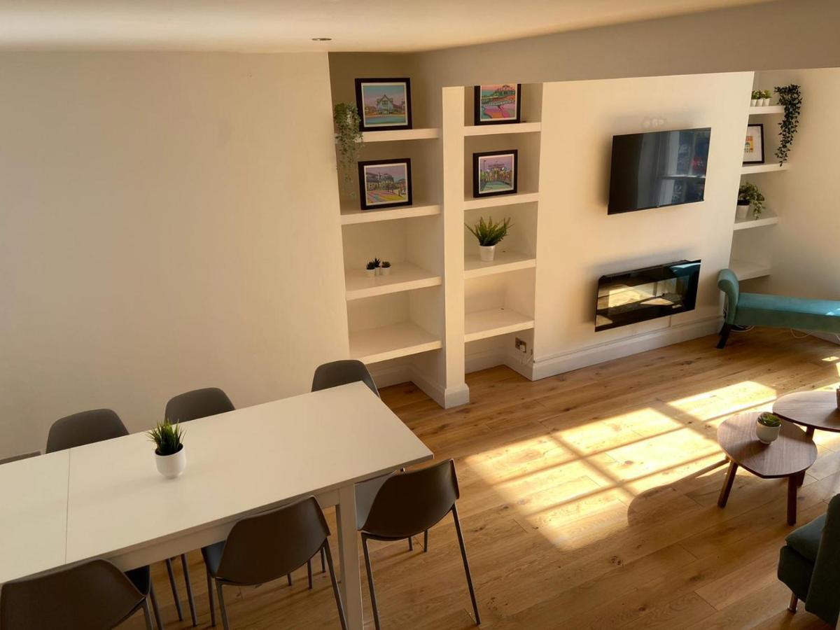 워딩 Warwick House - Stunning House With Terrace And Sea Views, Sleeps 11 빌라 외부 사진